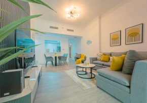 Airstay - Spacious 1BR - Pool Views - Next to FIVE Hotel - Monthly Offer Available